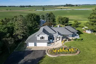 65672 275th St, Alden, MN 56009 - Photo 2