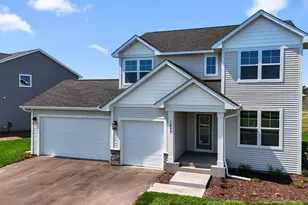 1517 Creekwood Dr, New Richmond, WI 54017 - Photo 2