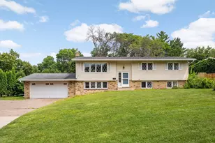 389 Edith Dr, West Saint Paul, MN 55118 - Photo 1