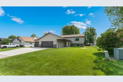 328 5th Avenue S, Sartell, MN 56377 - Photo 1