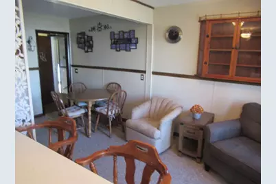 204 W 3rd Street, Hills, MN 56138 - Photo 10