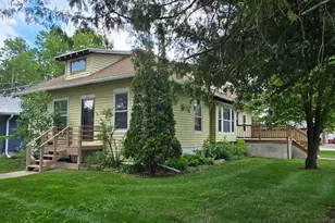 421 7th Ave SE, Pipestone, MN 56164 - Photo 1