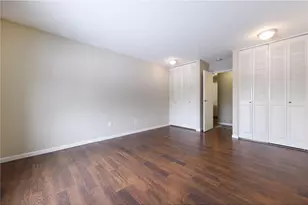 10211 Cedar Lake Rd, Minnetonka, MN 55305 - Photo 12