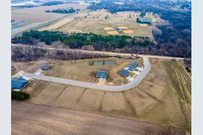 567 Kodiak Drive NW, Stewartville, MN 55976 - Photo 4