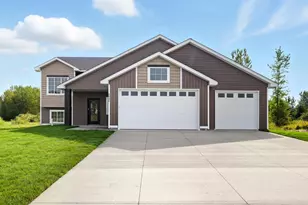 2886 29th Street NE, Sauk Rapids, MN 56379 - Photo 1