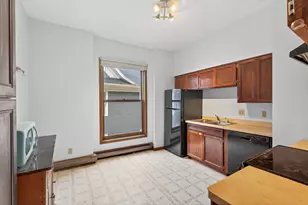 570 Laurel Ave, Saint Paul, MN 55102 - Photo 22