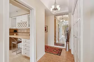 1235 Yale Pl, Minneapolis, MN 55403 - Photo 4