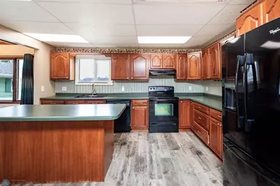 303 9th Avenue E, Lisbon, ND 58054 - Photo 16