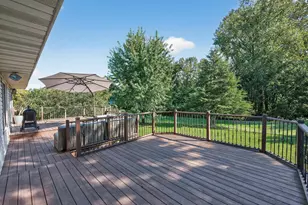 10243 Englewood Dr, Eden Prairie, MN 55347 - Photo 32