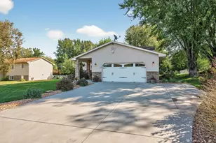 10243 Englewood Dr, Eden Prairie, MN 55347 - Photo 38