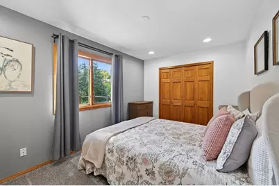 10243 Englewood Drive, Eden Prairie, MN 55347 - Photo 14