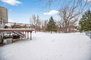 10243 Englewood Dr, Eden Prairie, MN 55347 - Photo 26