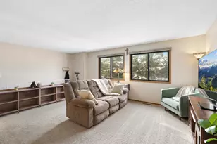 5650 Brandlwood Ct, White Bear Lake, MN 55110 - Photo 6