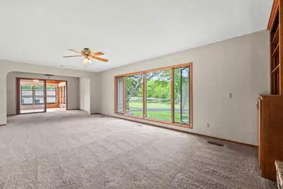 2591 Carver Avenue E, Maplewood, MN 55119 - Photo 8