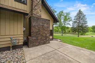 2591 Carver Ave E, Maplewood, MN 55119 - Photo 42