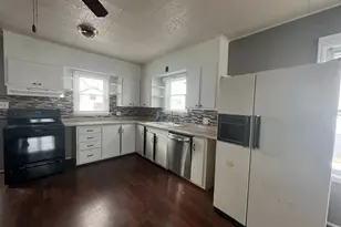 506 6th St SE, Bemidji, MN 56601 - Photo 2