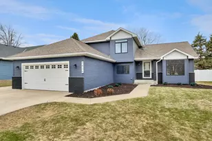 7426 Chesham Ln, Woodbury, MN 55125 - Photo 1