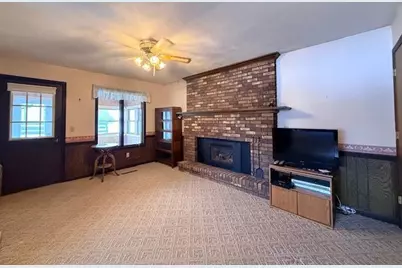 107 Sunnyside Drive E, Caledonia, MN 55921 - Photo 10