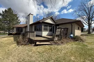 107 Sunnyside Dr E, Caledonia, MN 55921 - Photo 24