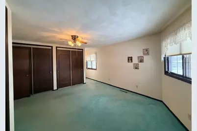 107 Sunnyside Drive E, Caledonia, MN 55921 - Photo 16