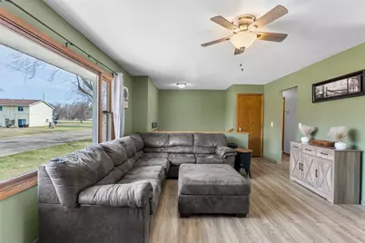 365 Spruce Street E, Annandale, MN 55302 - Photo 12