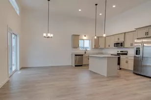 2516 38th Ave S, Moorhead, MN 56560 - Photo 10