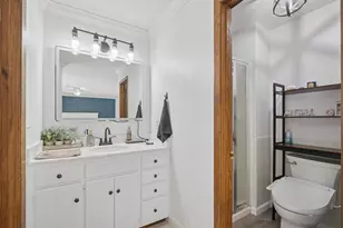 10346 Berkshire Rd, Bloomington, MN 55437 - Photo 20