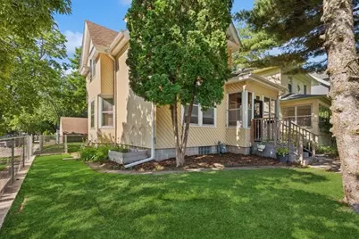 742 Laurel Avenue, Saint Paul, MN 55104 - Photo 1