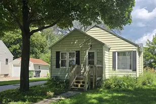 718 Winifred St, Worthington, MN 56187 - Photo 1