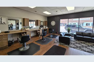 223 W Main Street, Pipestone, MN 56164 - Photo 6