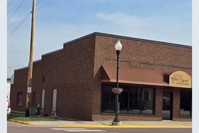 223 W Main Street, Pipestone, MN 56164 - Photo 34