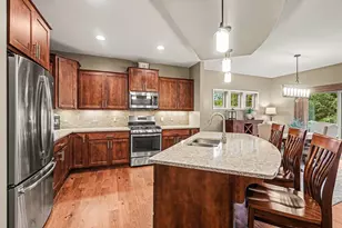63 E Canyon Dr, Hudson, WI 54016 - Photo 10
