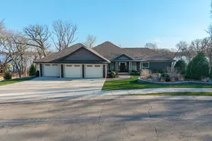 2313 9th Street W, Albert Lea, MN 56007 - Photo 2