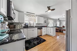 1137 Campbell Ave, Detroit Lakes, MN 56501 - Photo 16