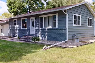 2304 3rd Ave SE, Willmar, MN 56201 - Photo 1