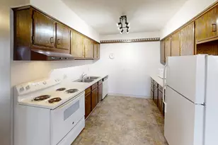 913 Abbott St, Albert Lea, MN 56007 - Photo 16