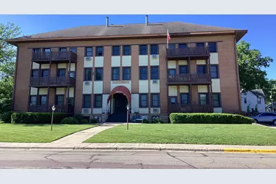 913 Abbott Street #203, Albert Lea, MN 56007 - Photo 2