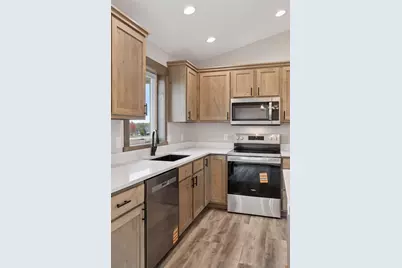 1629 Mallard Avenue, Baldwin, WI 54002 - Photo 4