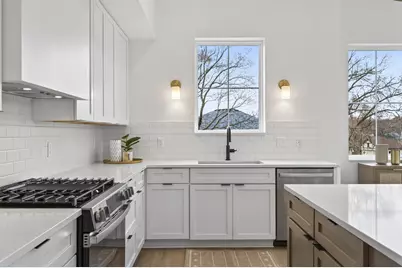 2501 Jansen Avenue, White Bear Lake, MN 55110 - Photo 8