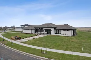 505 Tessa Dr, Moorhead, MN 56560 - Photo 1