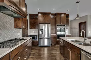 3346 Old Stone Way NE, Sauk Rapids, MN 56379 - Photo 8