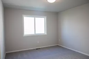 6709 Meadow View Dr S, Fargo, ND 58104 - Photo 16