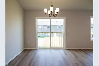 6709 Meadow View Drive S, Fargo, ND 58104 - Photo 8