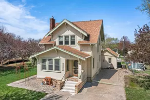1114 N 6th St, Mankato, MN 56001 - Photo 1