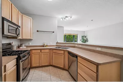 820 Emerald Street #110, Saint Paul, MN 55114 - Photo 10