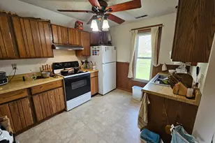 517 Warren Ave, Spring Valley, MN 55975 - Photo 22