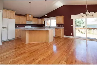 717 S Shore Drive, Detroit Lakes, MN 56501 - Photo 8