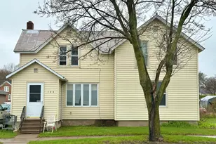 126 W Columbia St, Chippewa Falls, WI 54729 - Photo 1