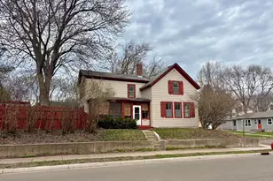 718 4th St N, Stillwater, MN 55082 - Photo 1