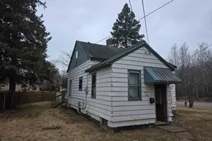 1100 Lincoln Ave, Eveleth, MN 55734 - Photo 1